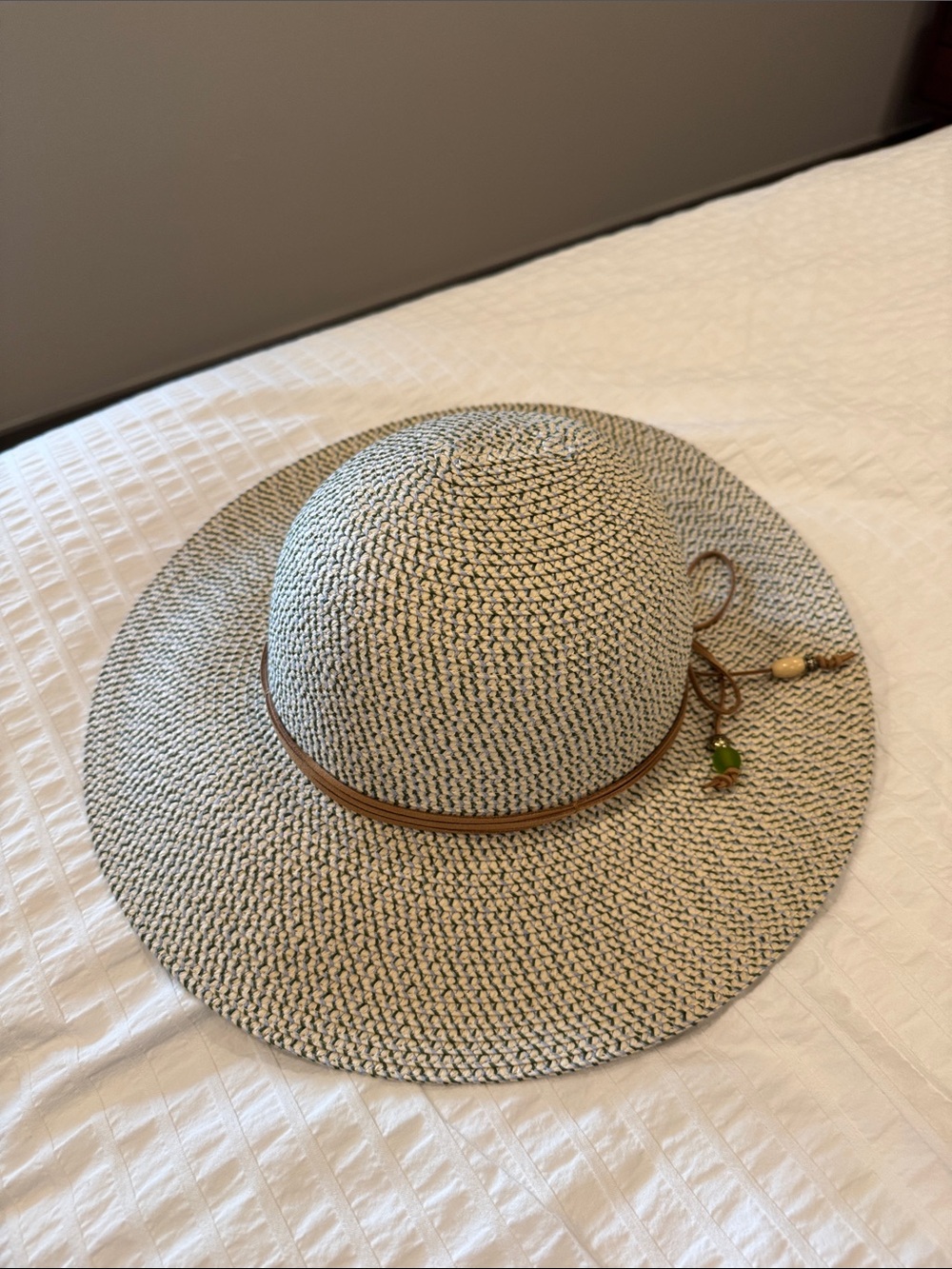 Neutral Two-Tone Straw Sun Hat with Brown Accent